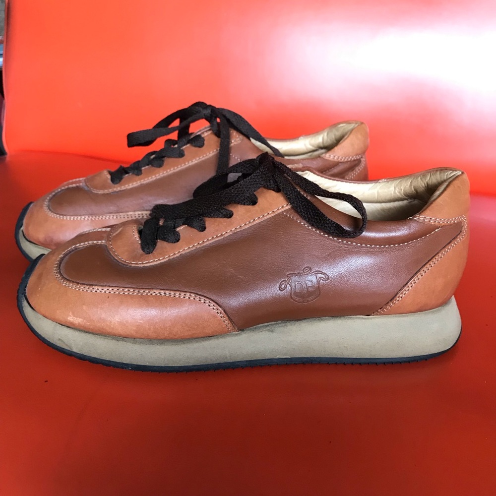 Vintage Dooney & Bourke leather sneakers, size 6